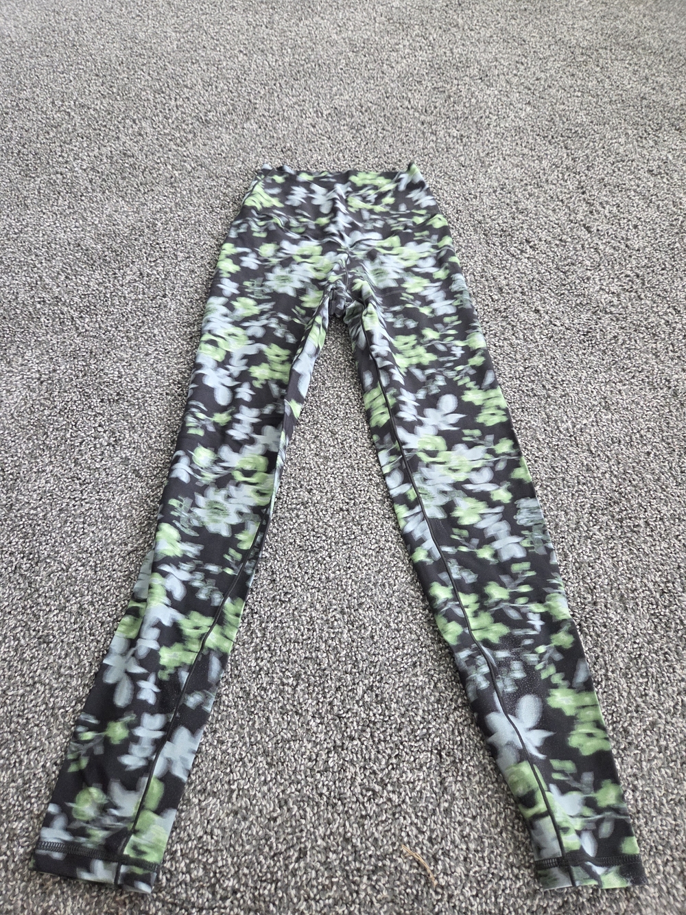 aerie Black Floral-Print Leggings with Green Accents